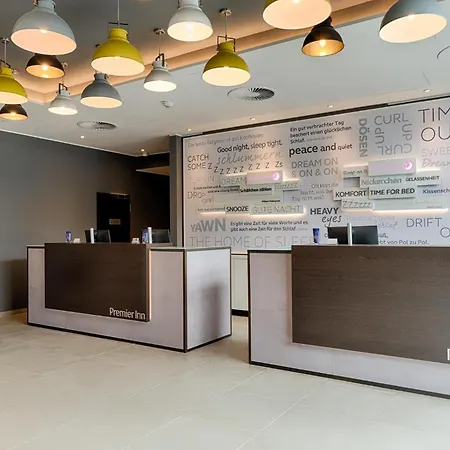 Premier Inn Hamburg City Klostertor